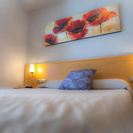 L'oncle Pere Habitacions 3*